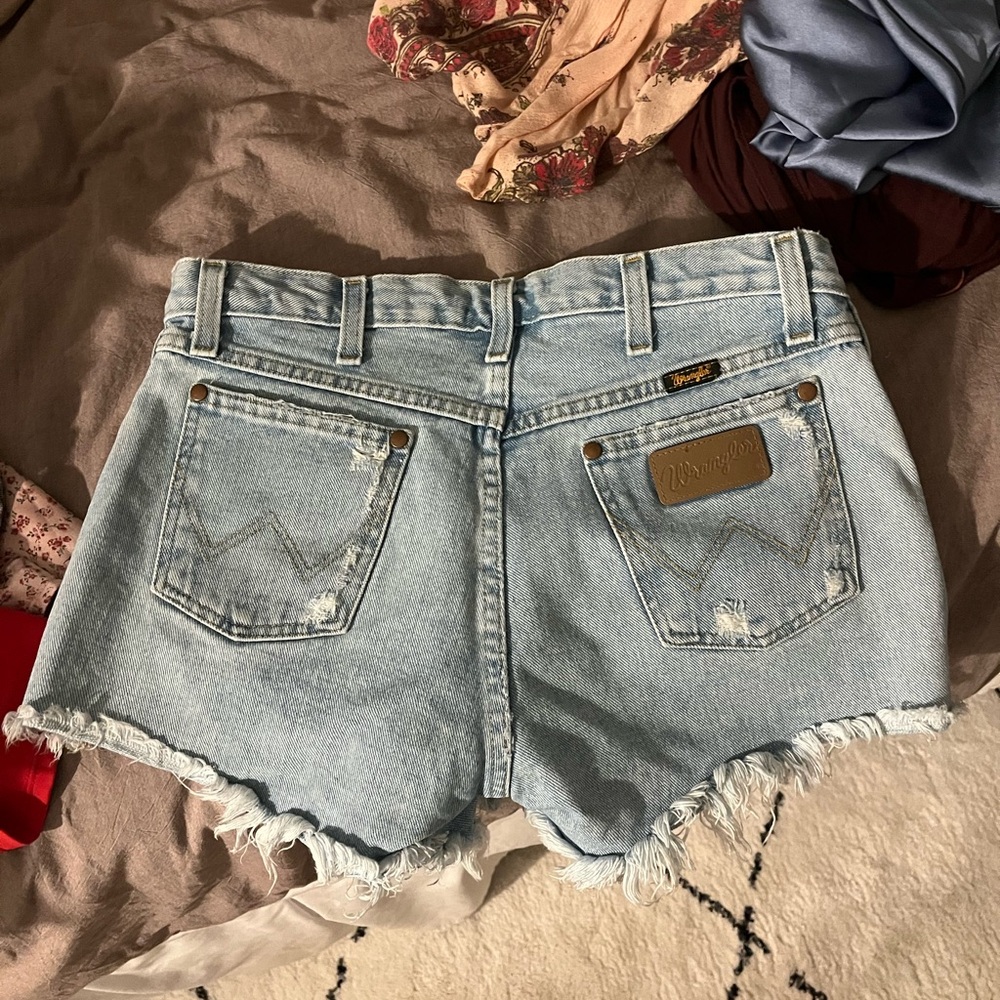 Wrangler Reworked Shorts - Picture 3 of 5